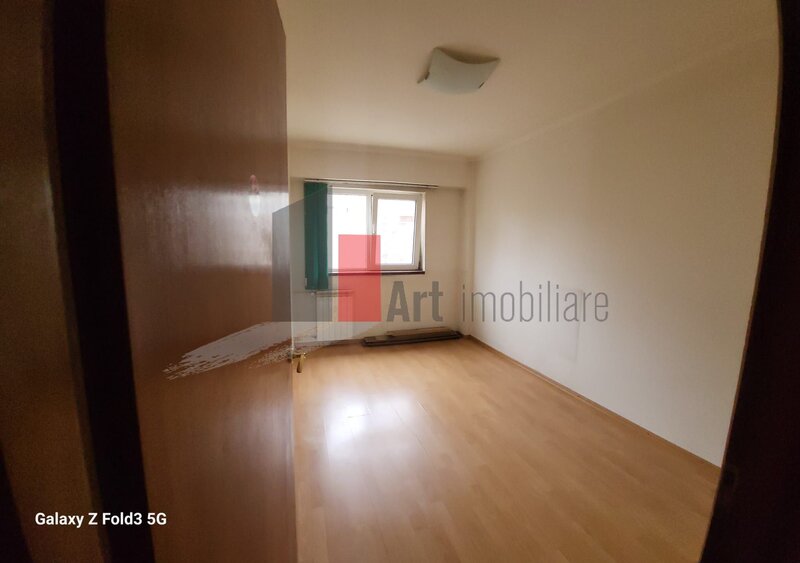Tineretului, apartament 3 camere decomandat
